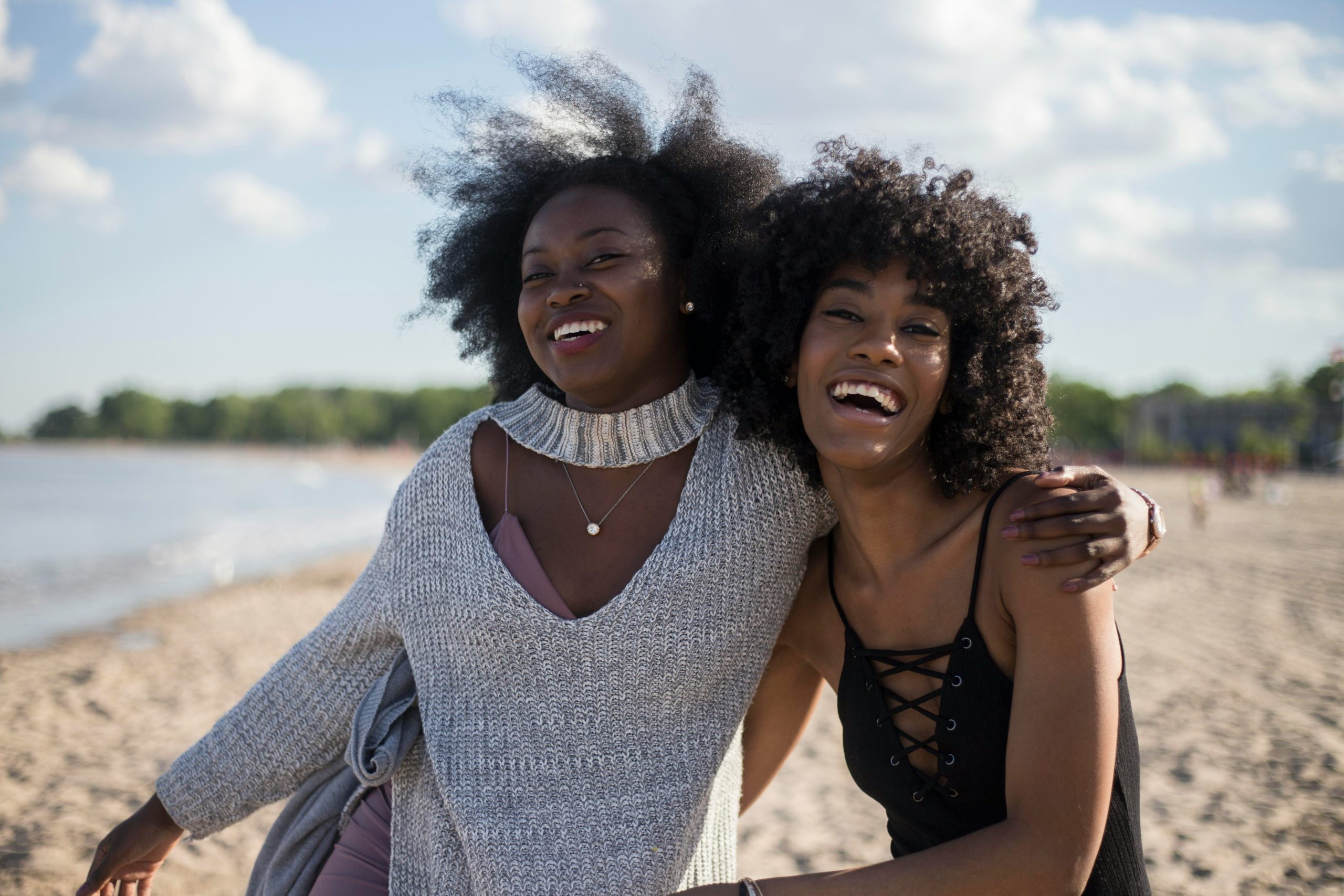 group-trips-group-travel-friend-travel-girls-travel-roamfreeretreats-2