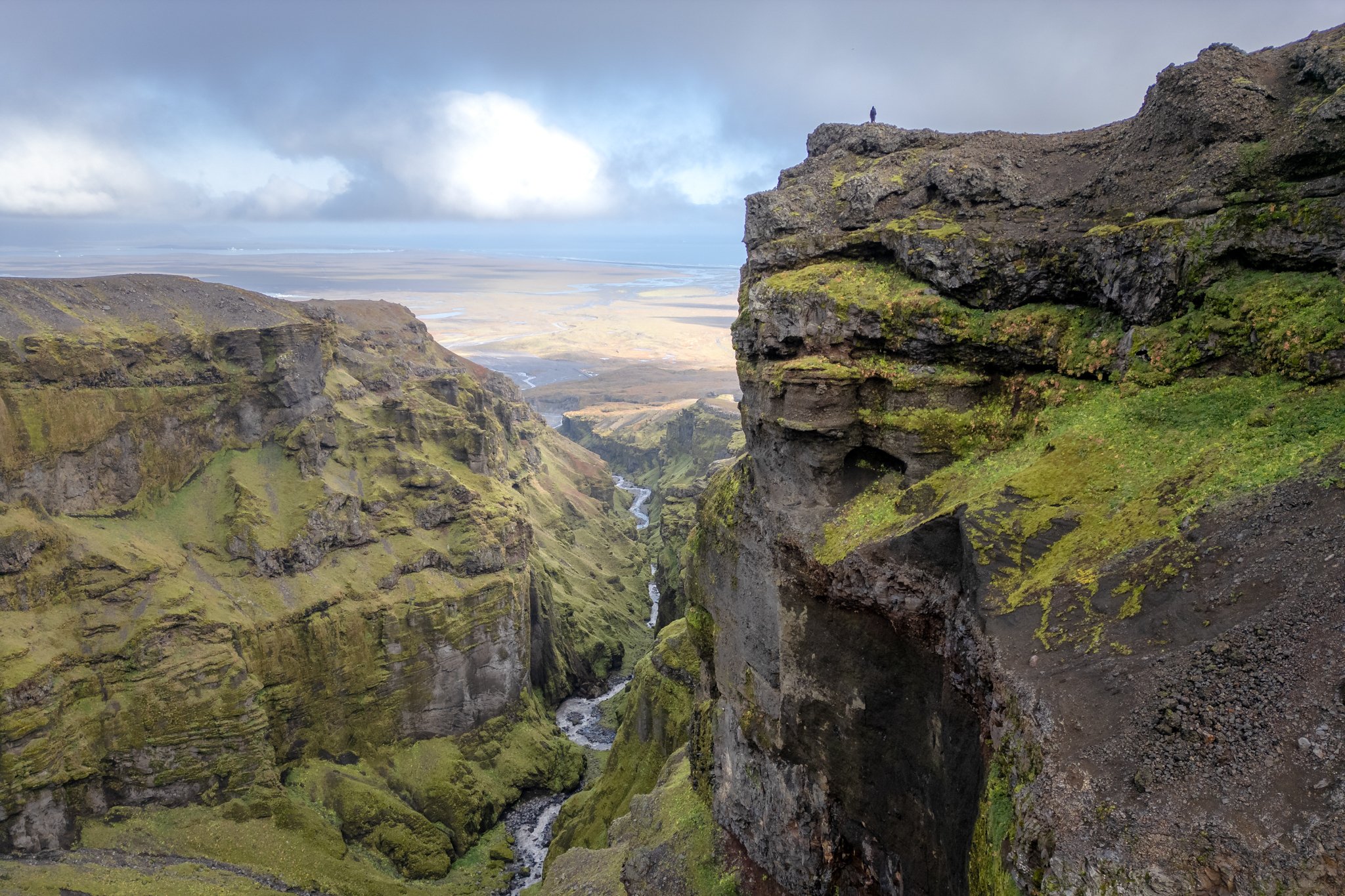 roamfreerebecca-iceland-europe-drone-0123