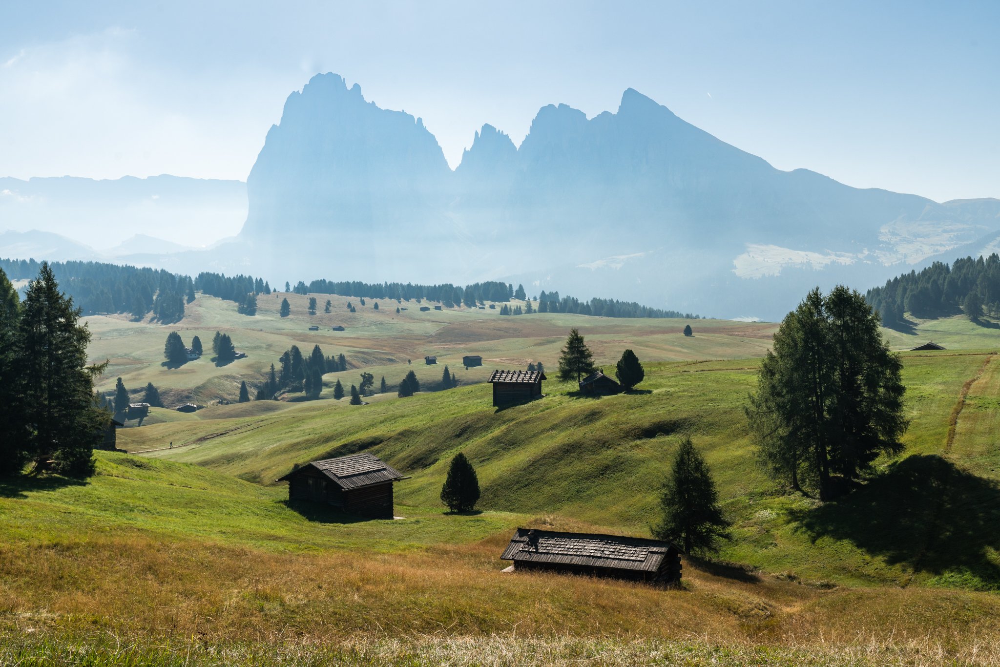 roamfreerebecca-Alpe-De-Siusi-dolomites-italy-europe-world-trip-09405