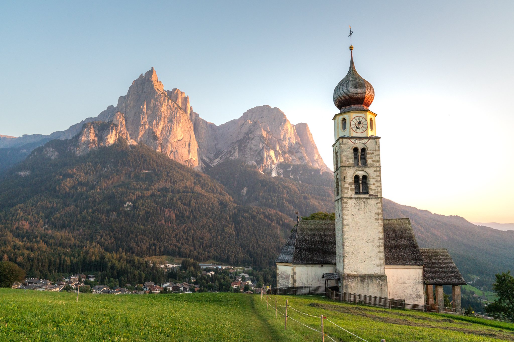 roamfreerebecca-st-valentin-church-dolomites-italy-europe-world-trip-09640