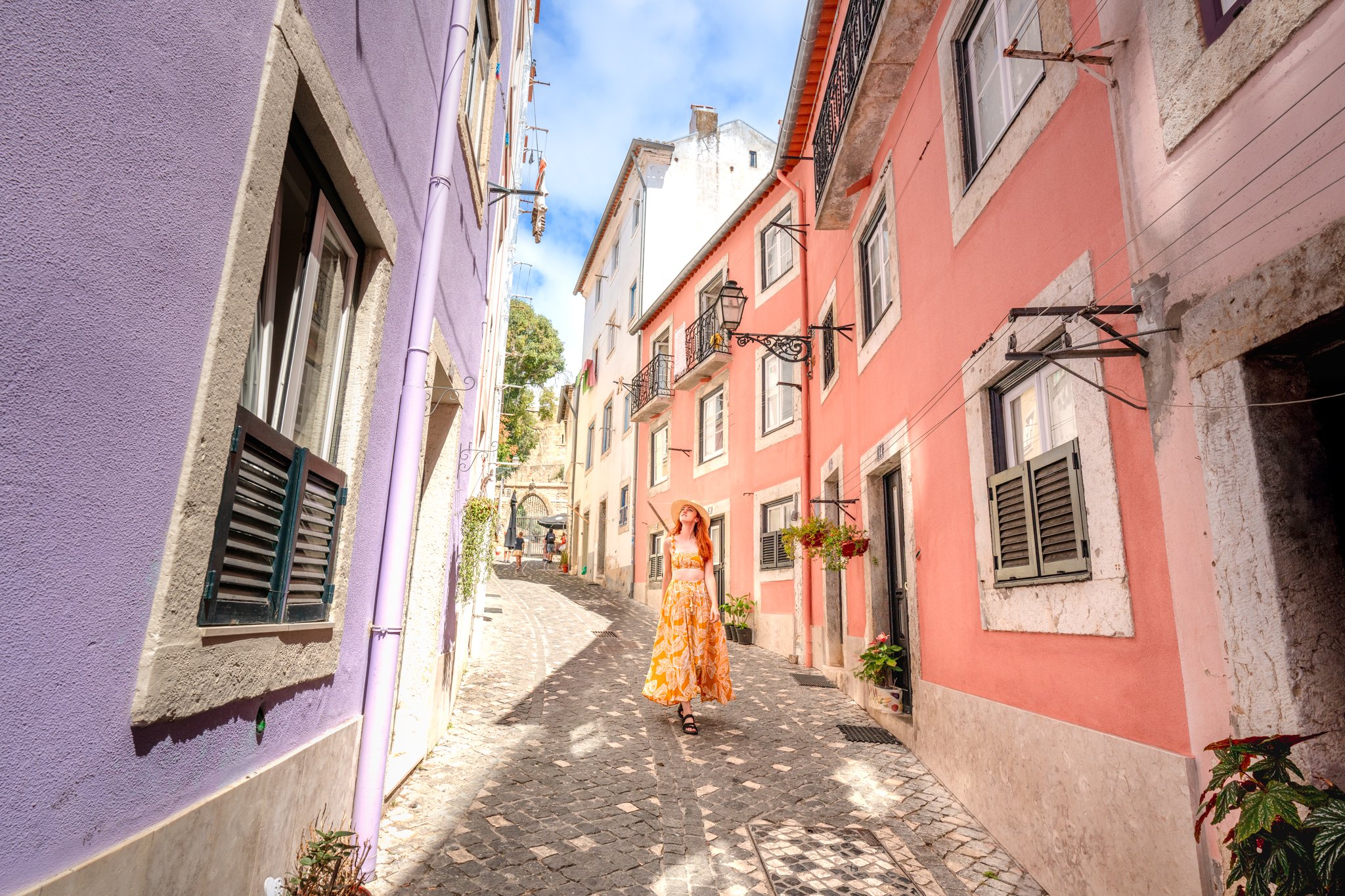 roamfreerebecca-Alfama-lisbon-city-walking-tour-lisbon-portugal-europe-world-trip-01927