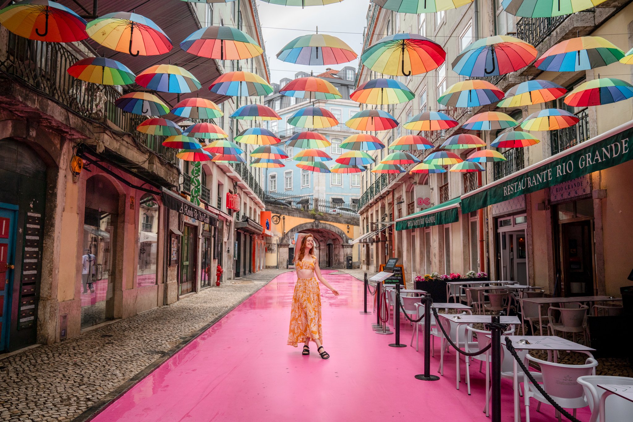 roamfreerebecca-pink-street-lisbon-portugal-europe-world-trip-01515