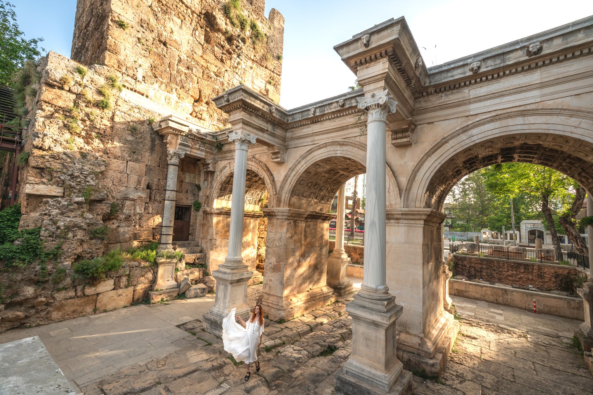 roamfreerebecca-hadrians-gate-antalya-turkey-türkiye-europe-asia-middle-east-world-trip-03201