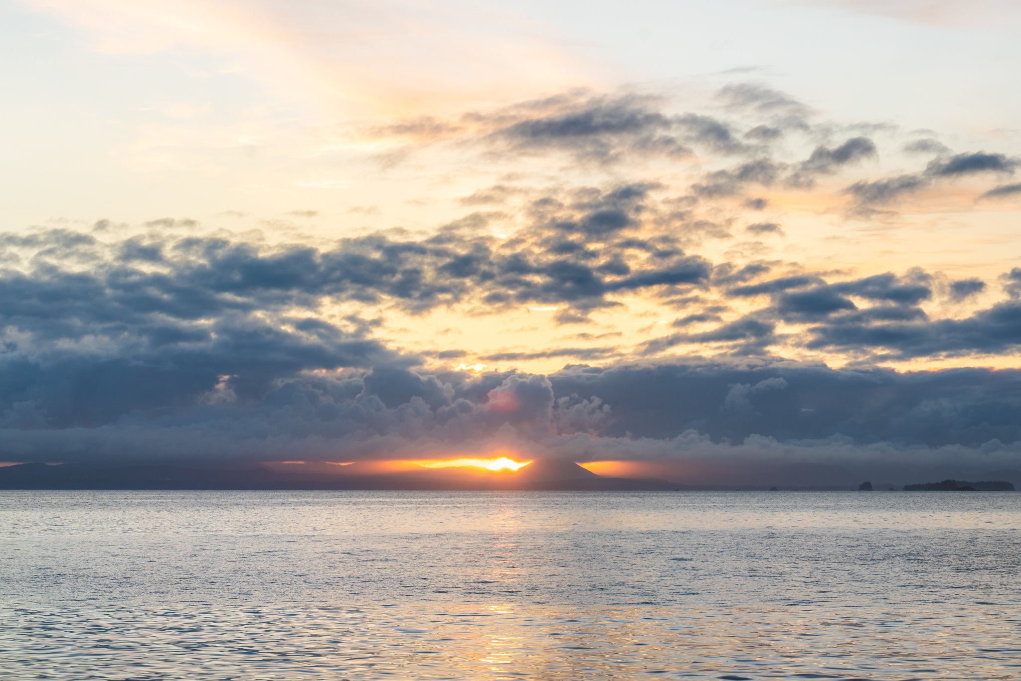 roamfreerebecca-ocean-sunset-beach-sitka-alaska-united-states-north-america-05194