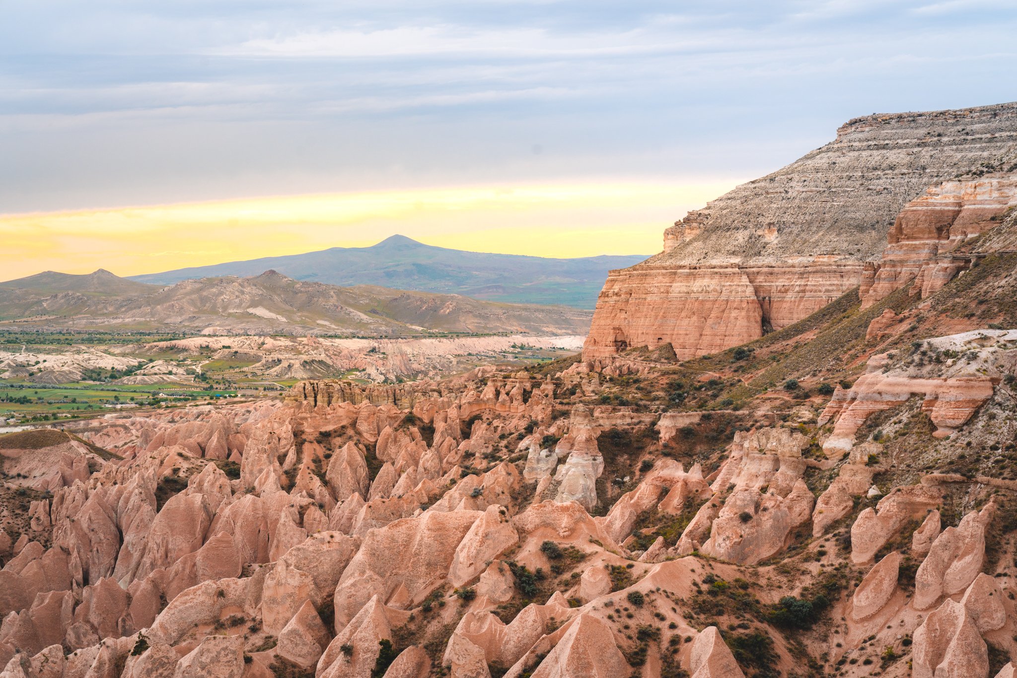 roamfreerebecca-red-valley-Kizilcukur-valley-cappadocia-turkey-türkiye-europe-asia-middle-east-world-trip-05344