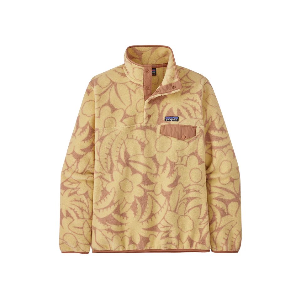 roamfreerebecca-carry-on-essentials-patagonia-synchilla-pullover