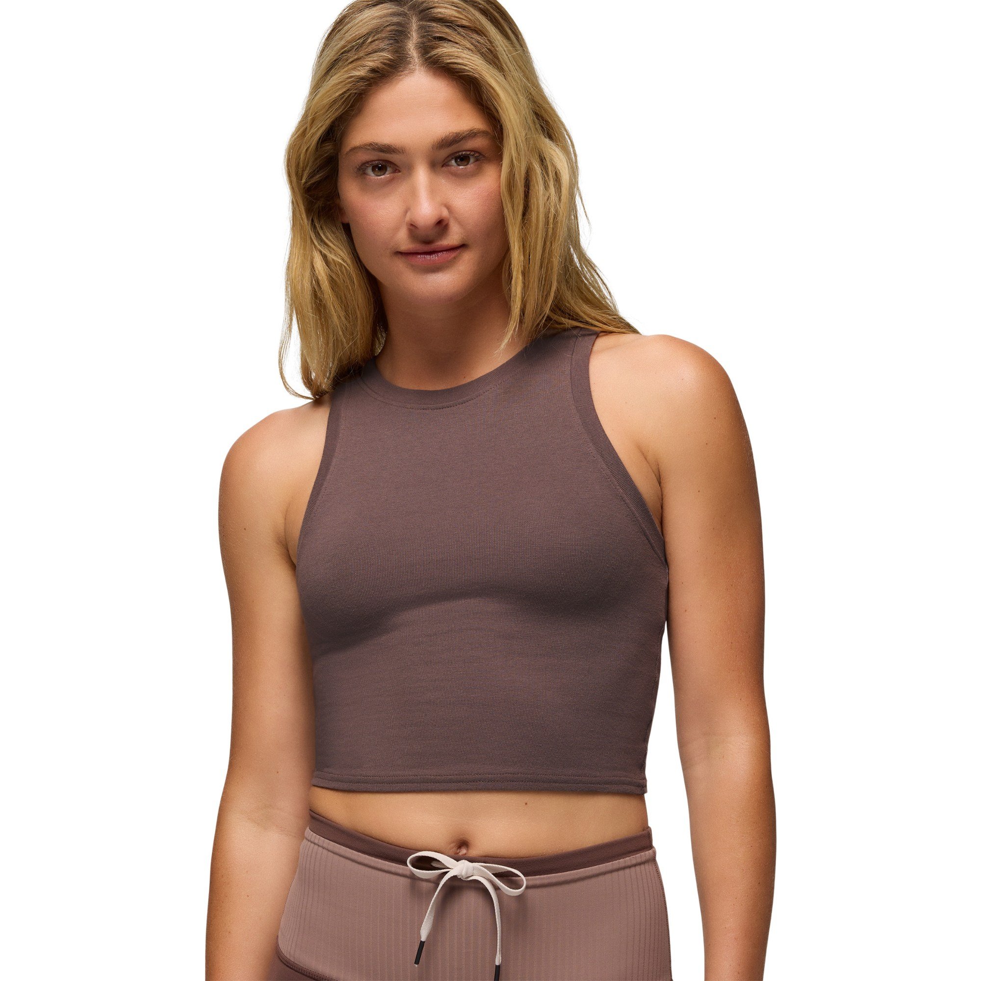 roamfreerebecca-carry-on-essentials-prana-tanktop
