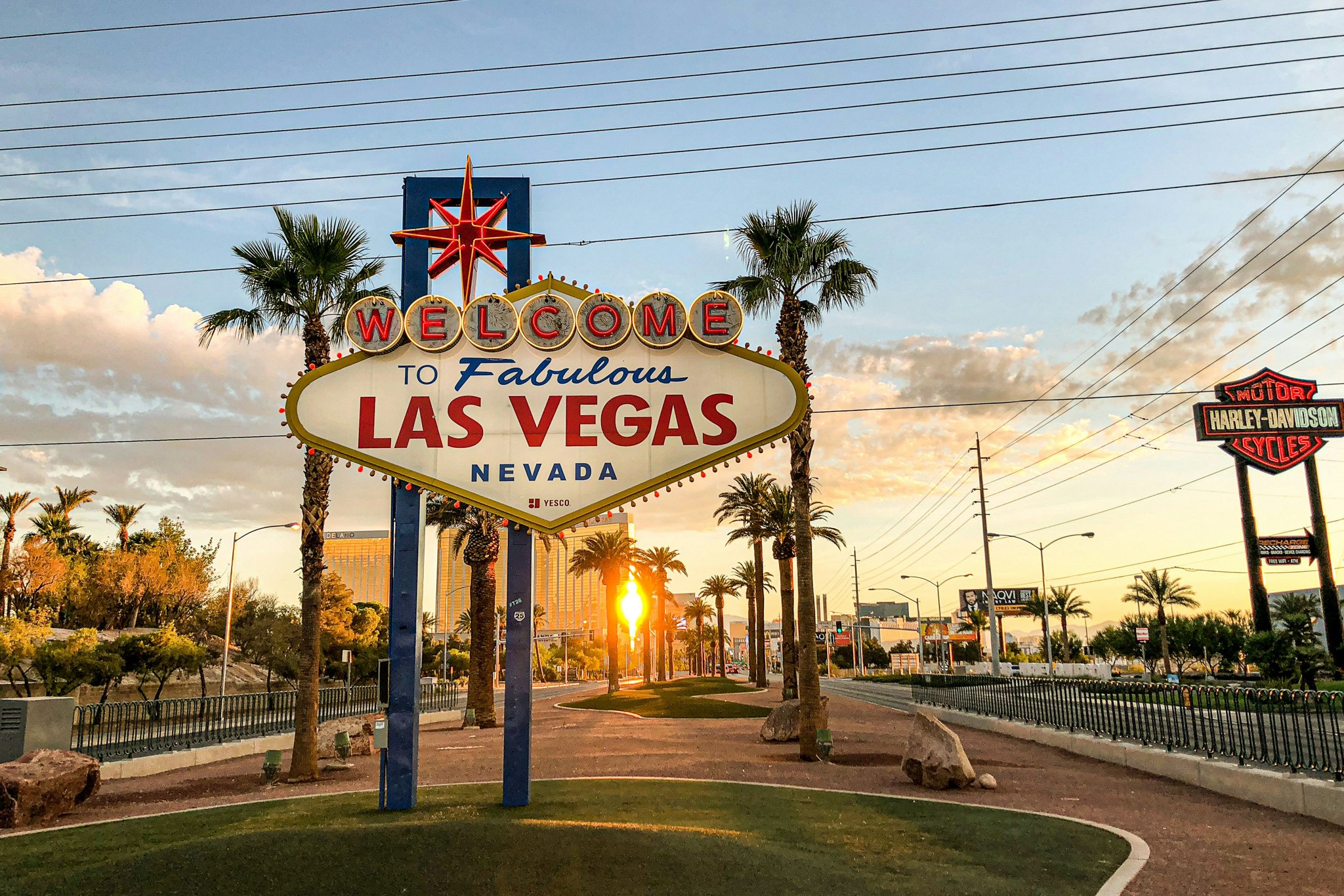 roamfreerebecca-las-vegas-nevada-united-states-north-america