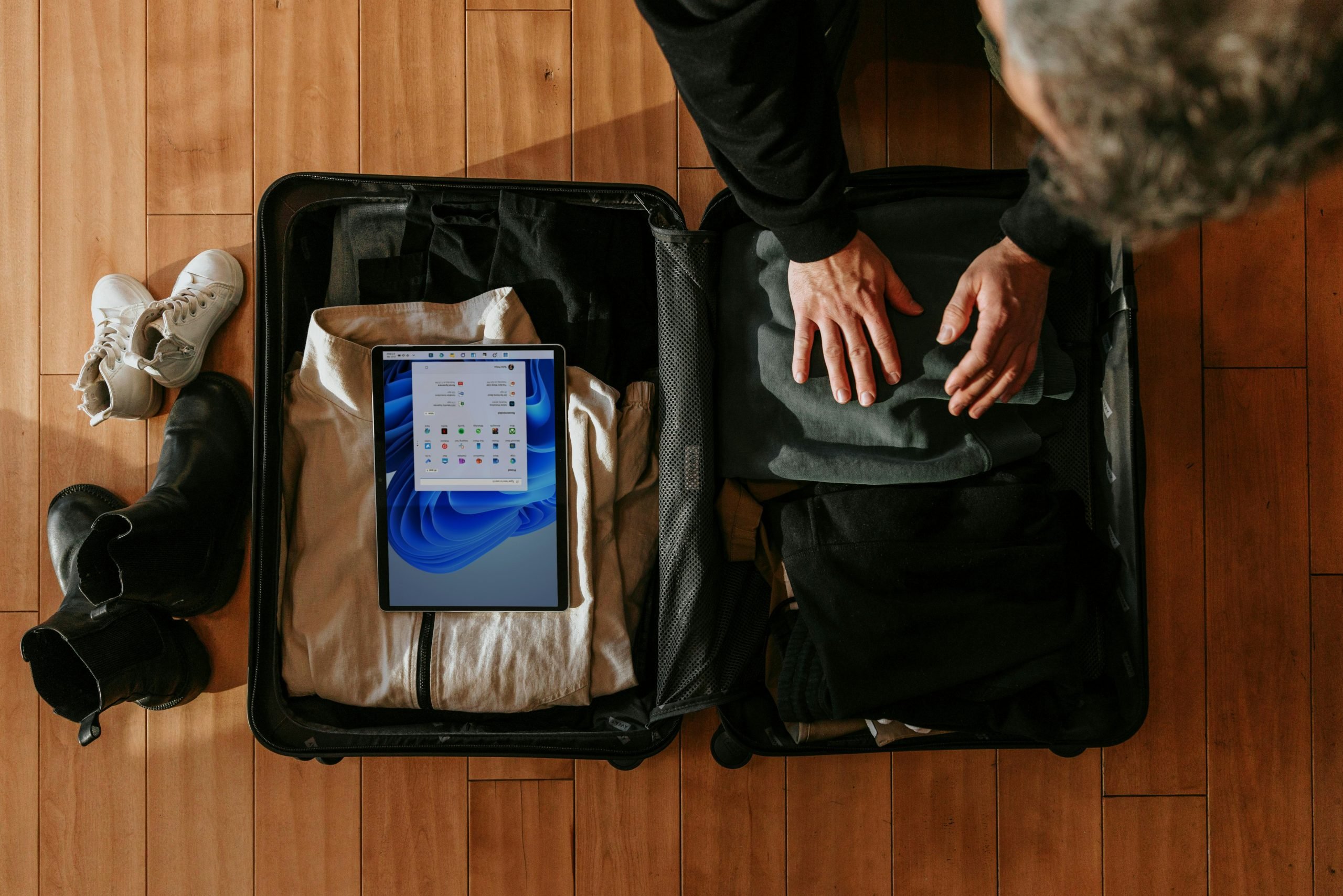 roamfreerebecca-suitcase-packing-carry-on-packing-tips-3