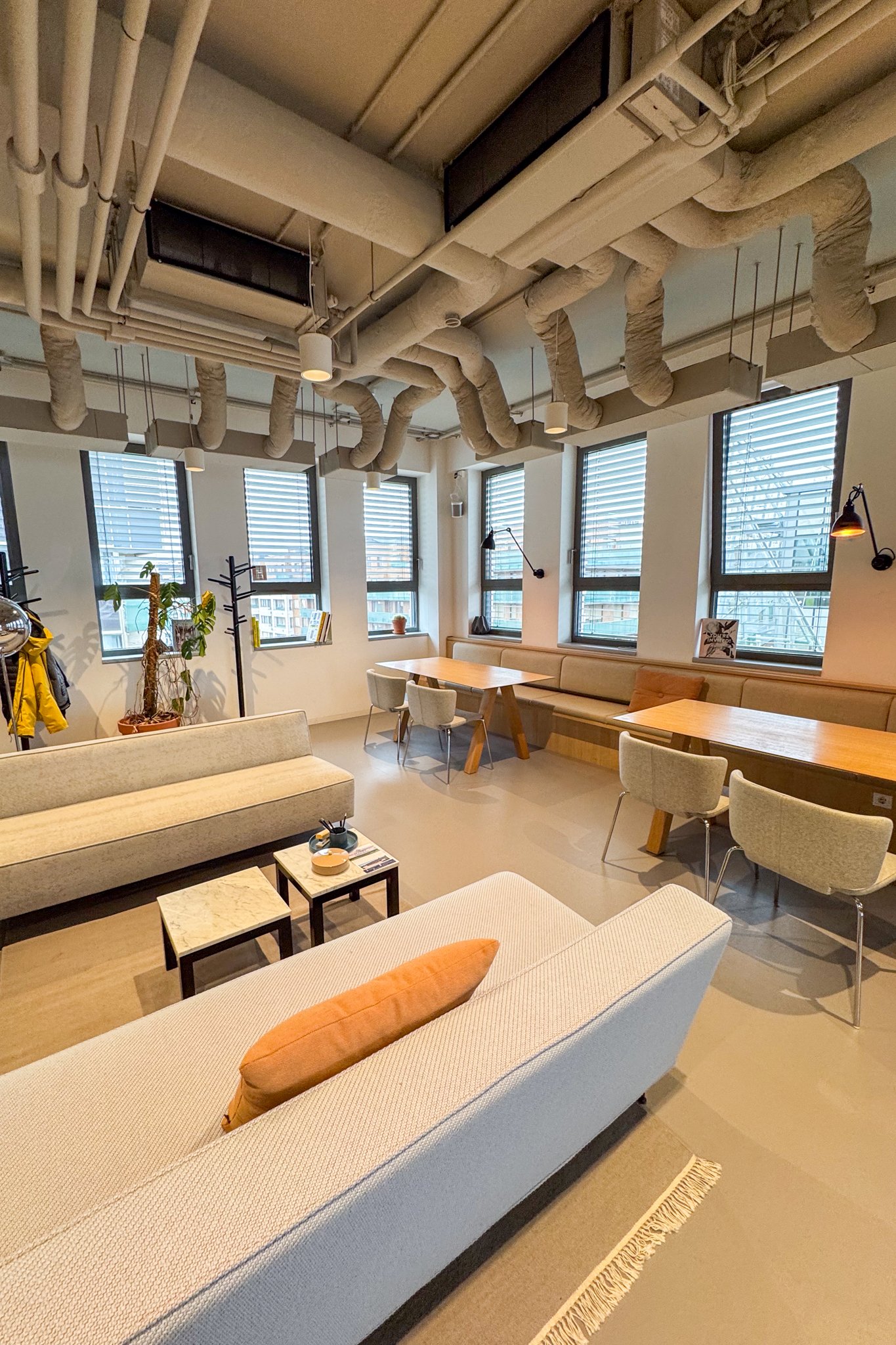 roamfreerebecca-noma-collective-coworking-office-budapest-hungary-europe-7642