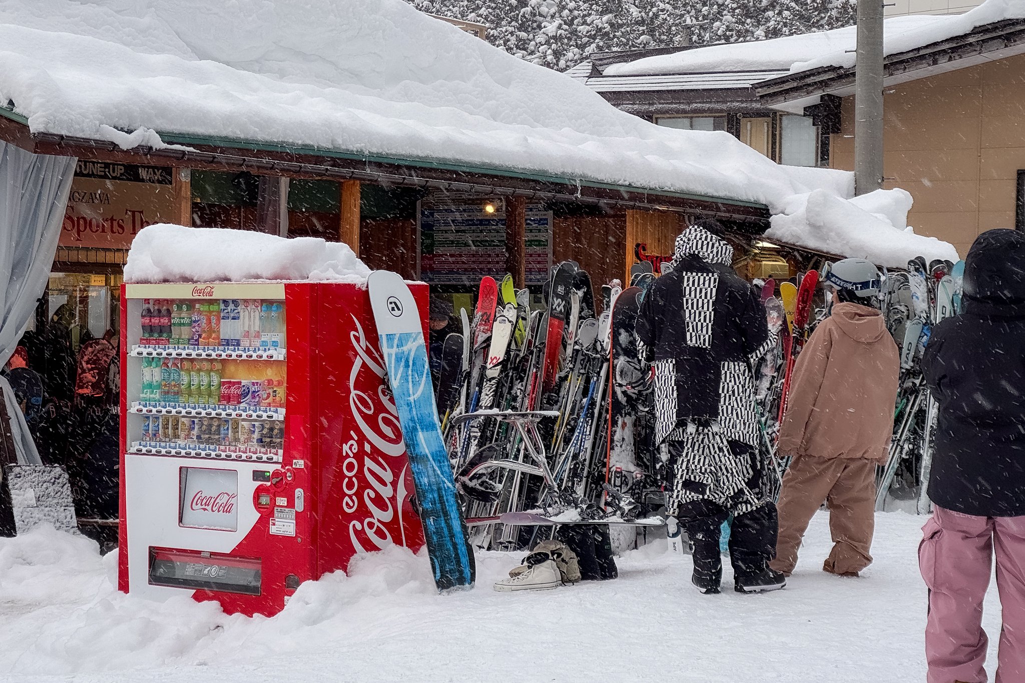 roamfreerebecca-ski-rental-Nozawa-onsen-nagano-japan-asia-7439