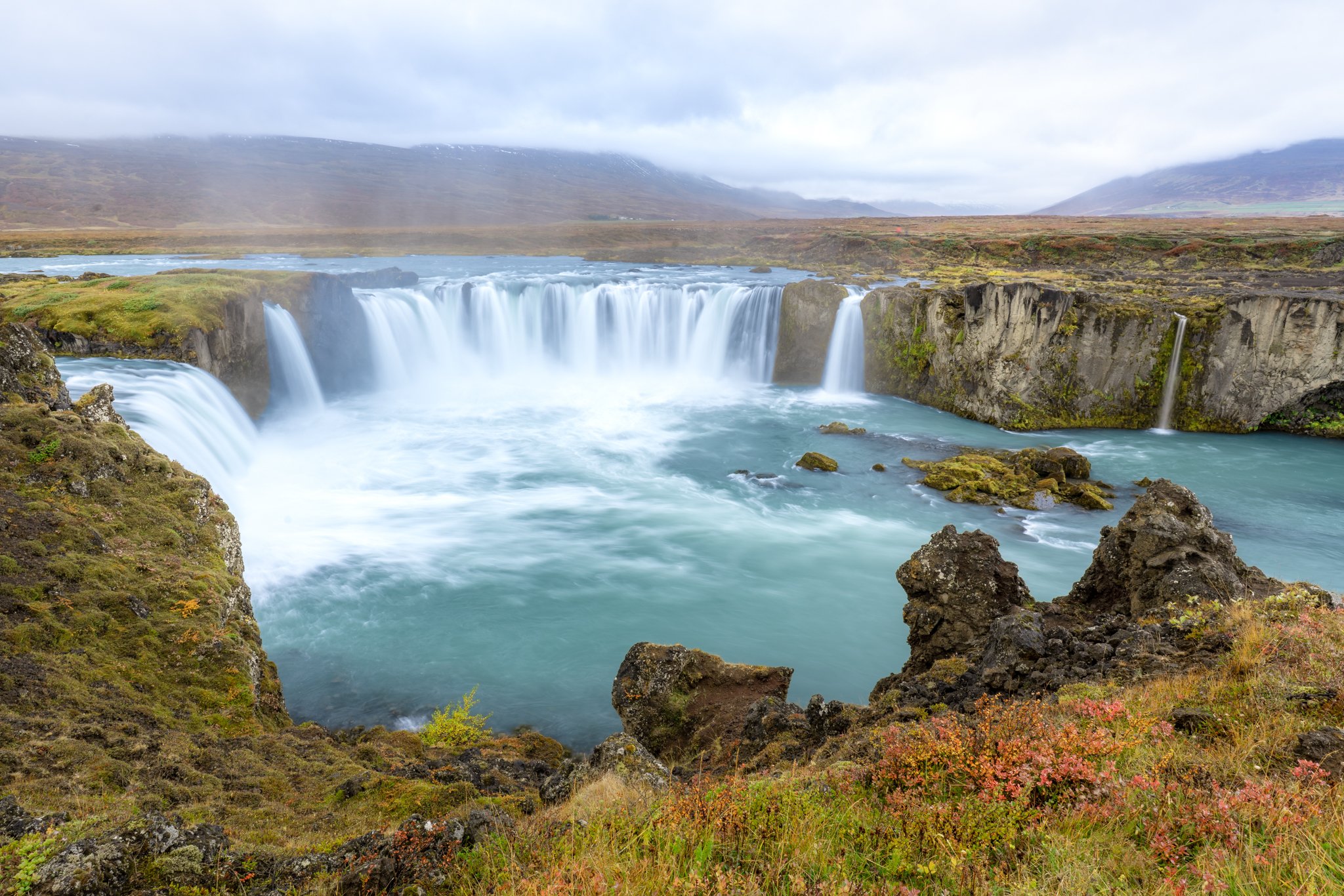 roamfreerebecca-Godafoss-waterfall-Goðafoss-iceland-europe-02798