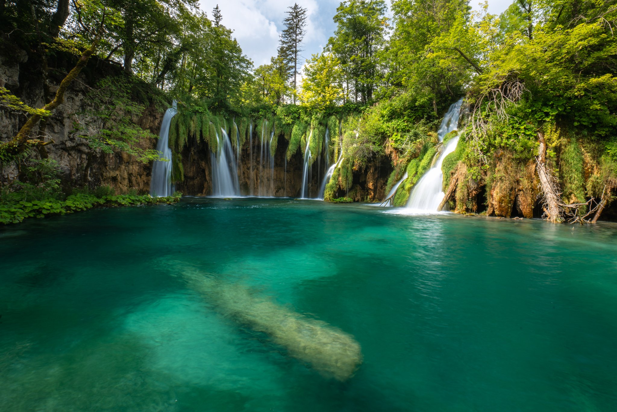 roamfreerebecca-Upper-Lakes-Plitvice-Lakes-National-Park-croatia-europe-world-trip-02121