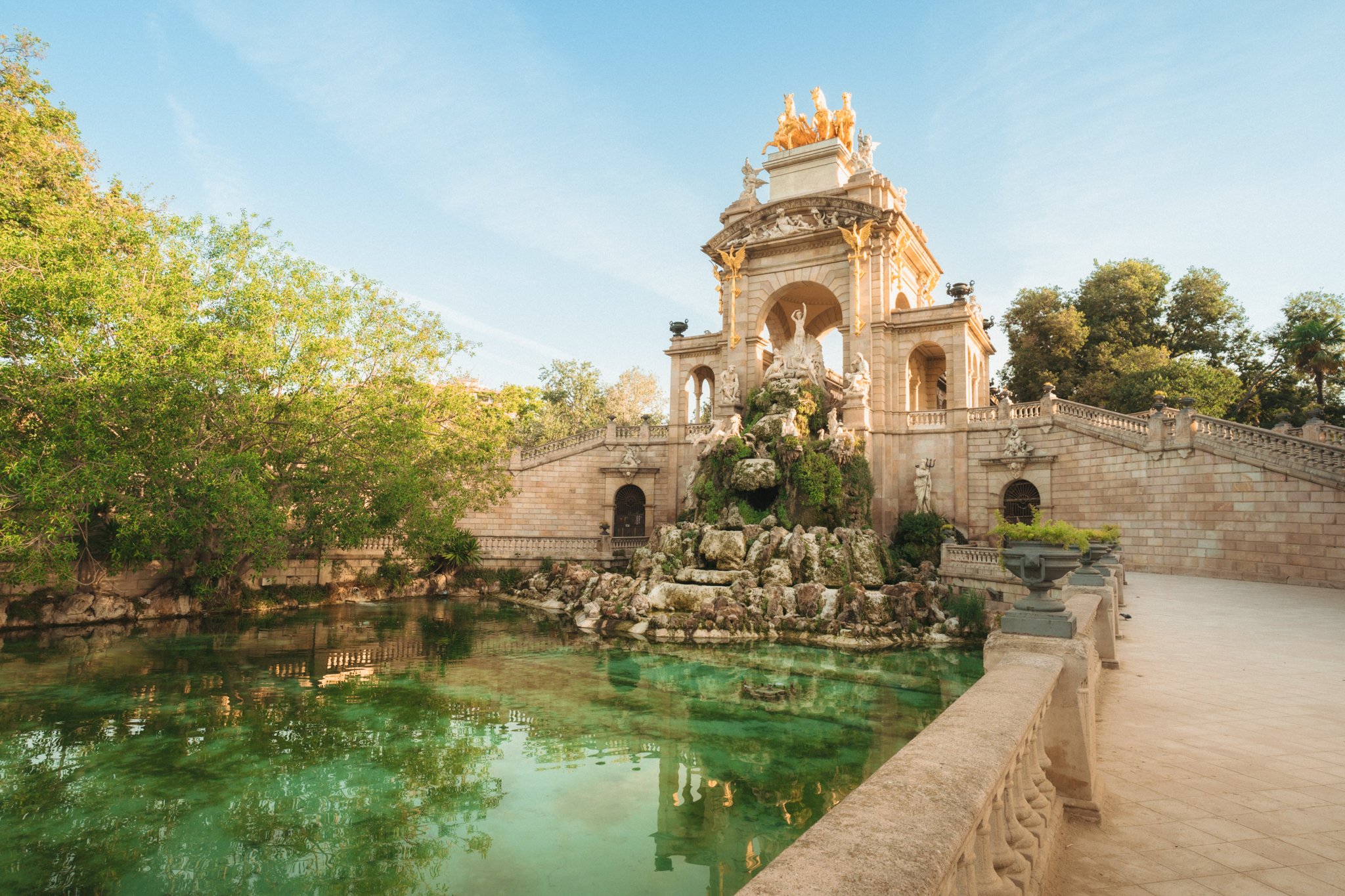 roamfreerebecca-Cascada-Fountain-Parc-de-la-Ciutadella-barcelona-spain-europe-00447