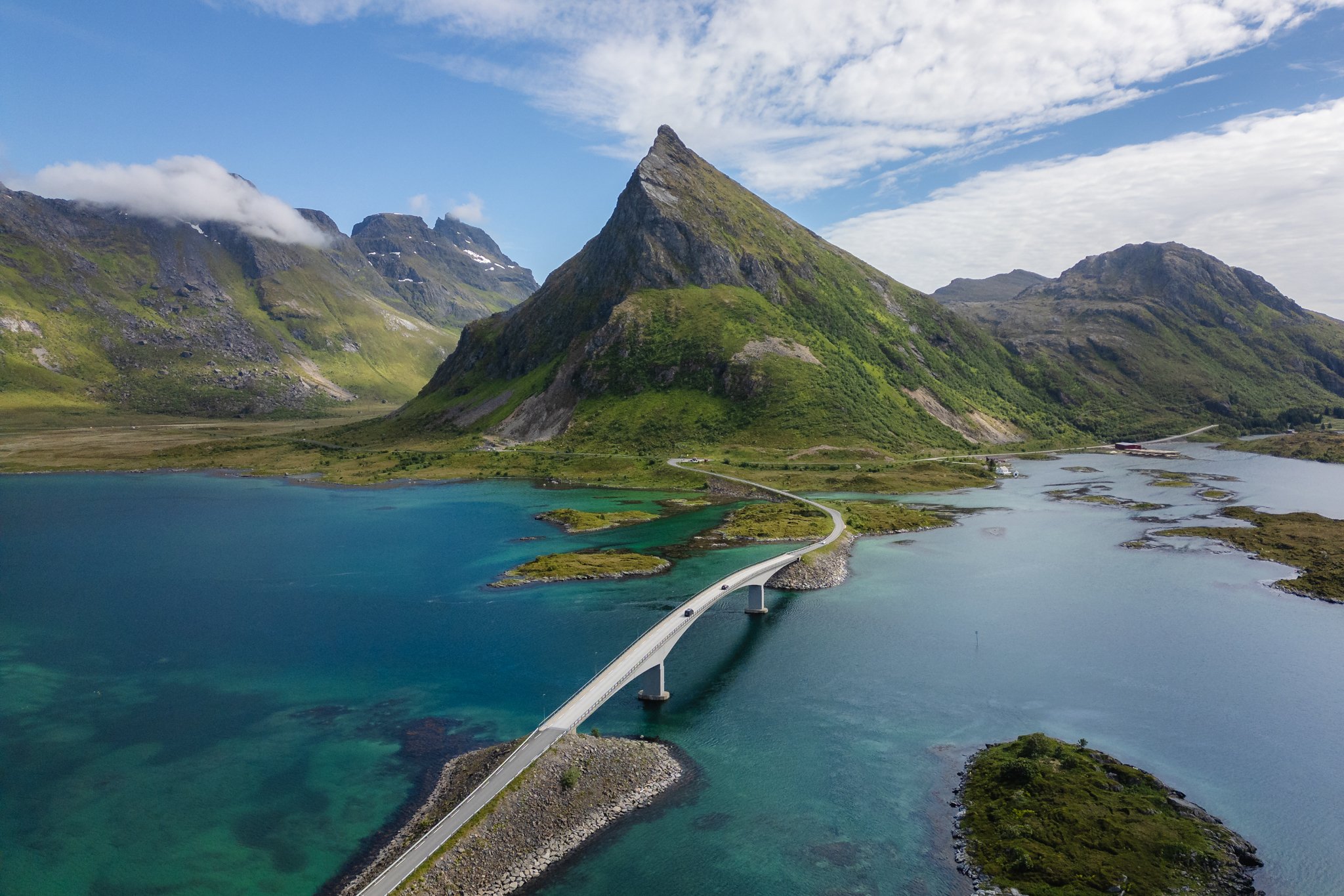 roamfreerebecca-Fredvang-bridge-lofoten-islands-norway-europe-0001