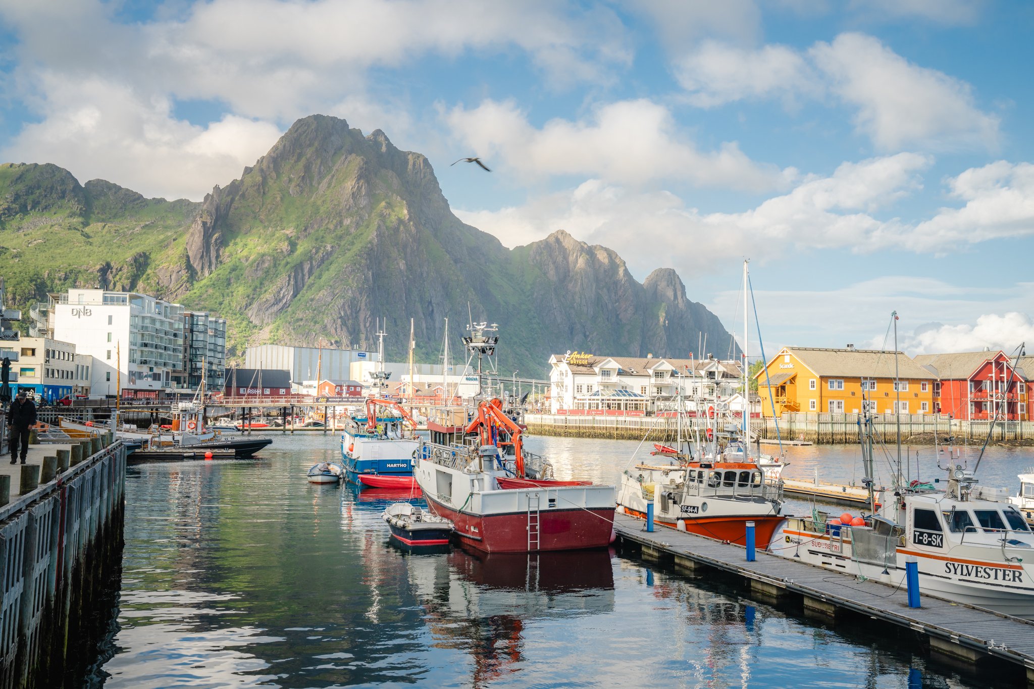 roamfreerebecca-boats-harbor-Svolvær-lofoten-islands-norway-europe-00388