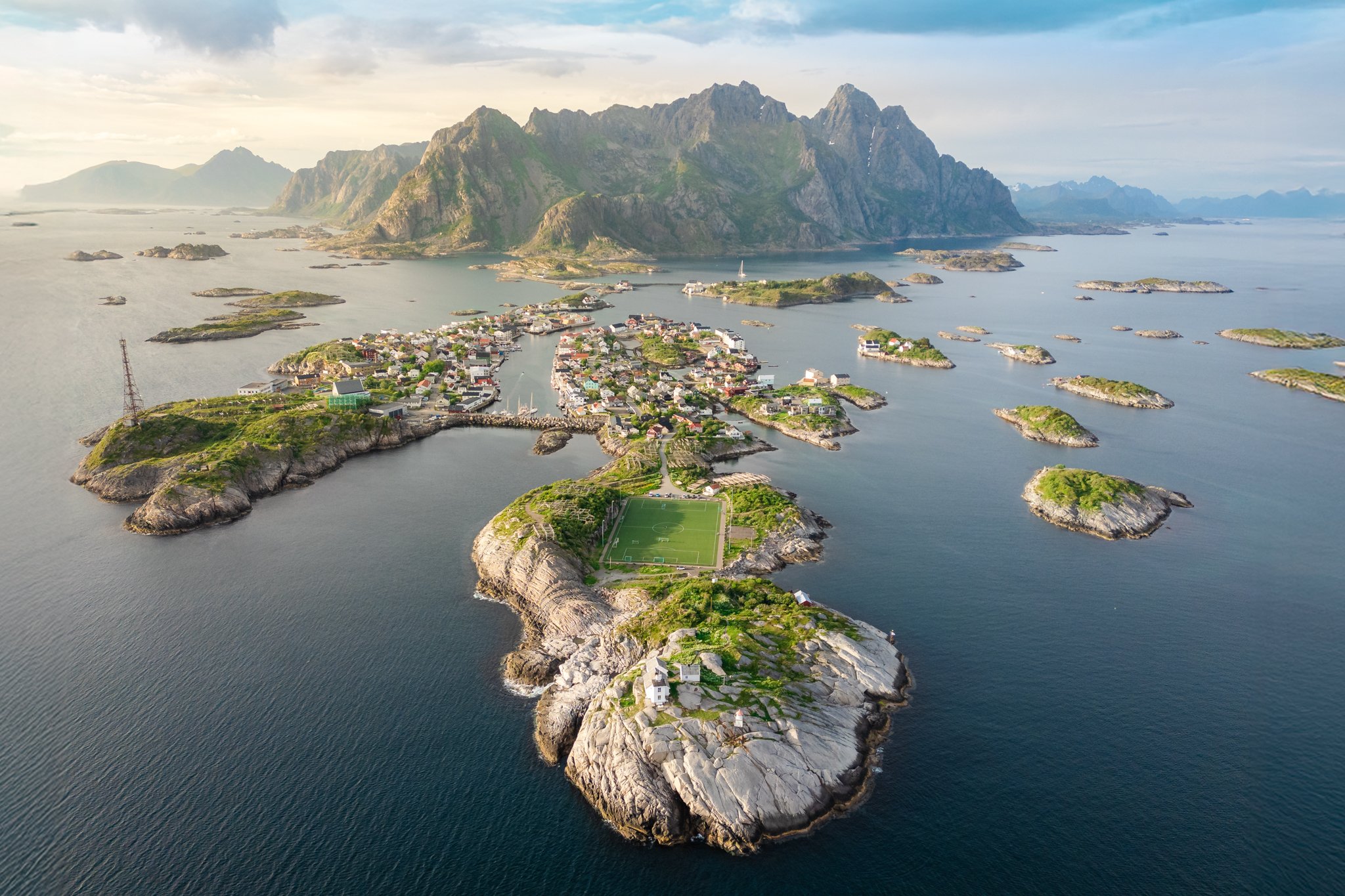 roamfreerebecca-drone-footfall-field-Henningsvær-lofoten-islands-norway-europe-0001