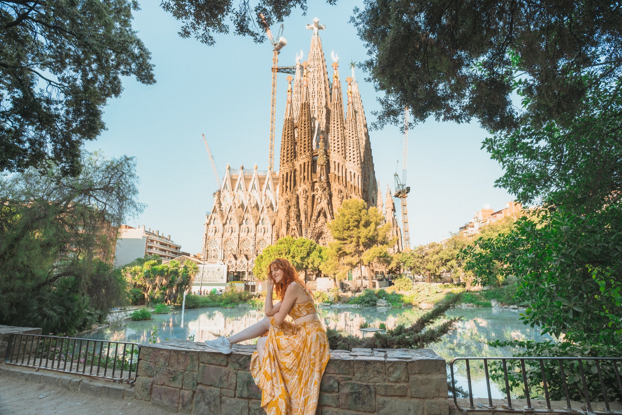 roamfreerebecca-gaudi-sagrada-familia-barcelona-spain-europe-00133 (2)