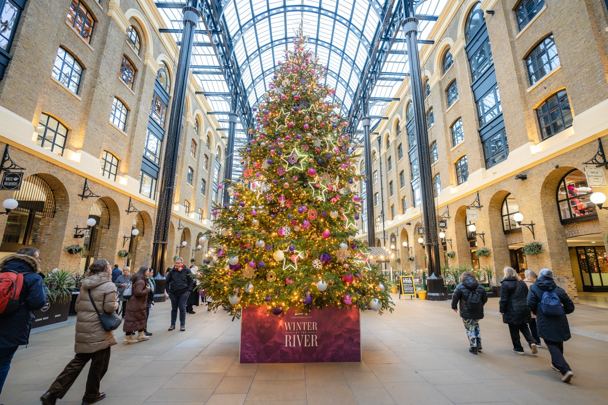 roamfreerebecca-winter-by-the-river-london-christmas-markets-winter-london-england-united-kingdom-europe-00310